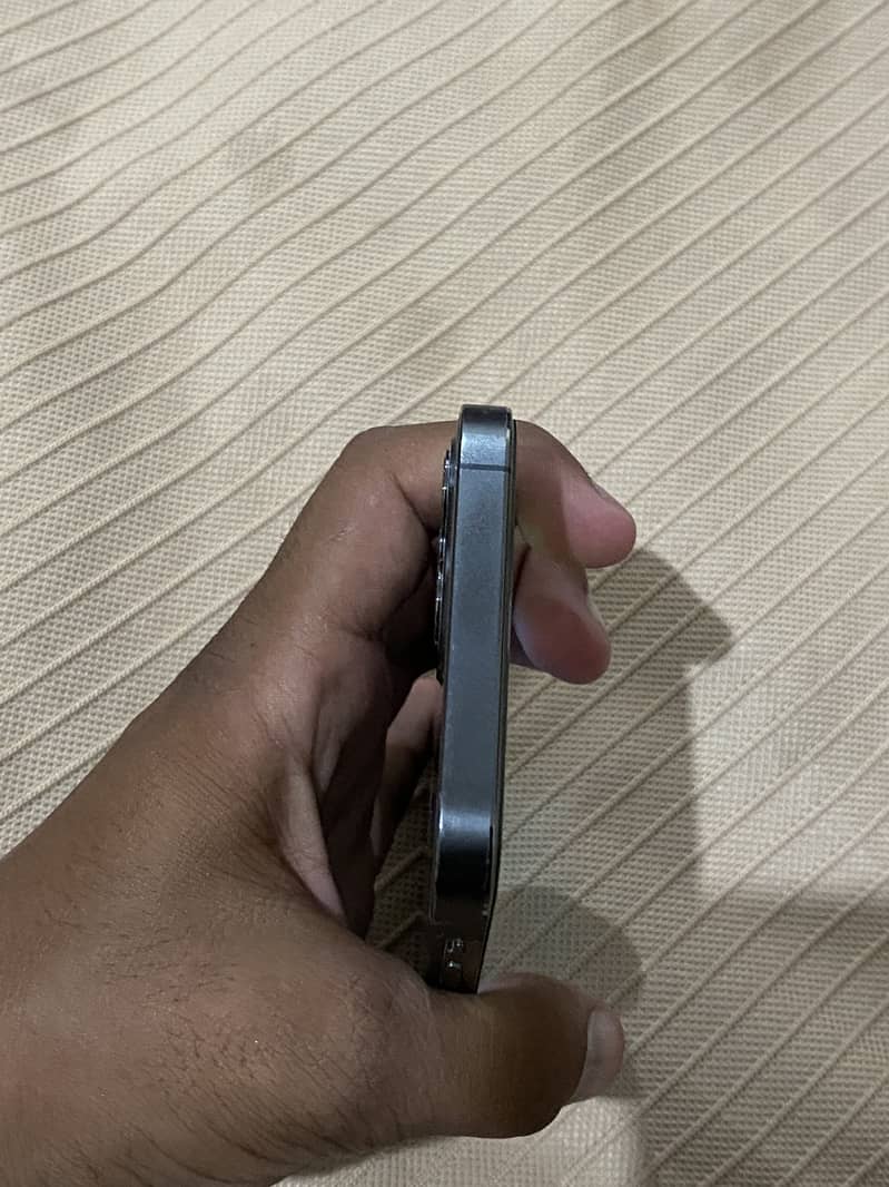 iPhone 12pro 5