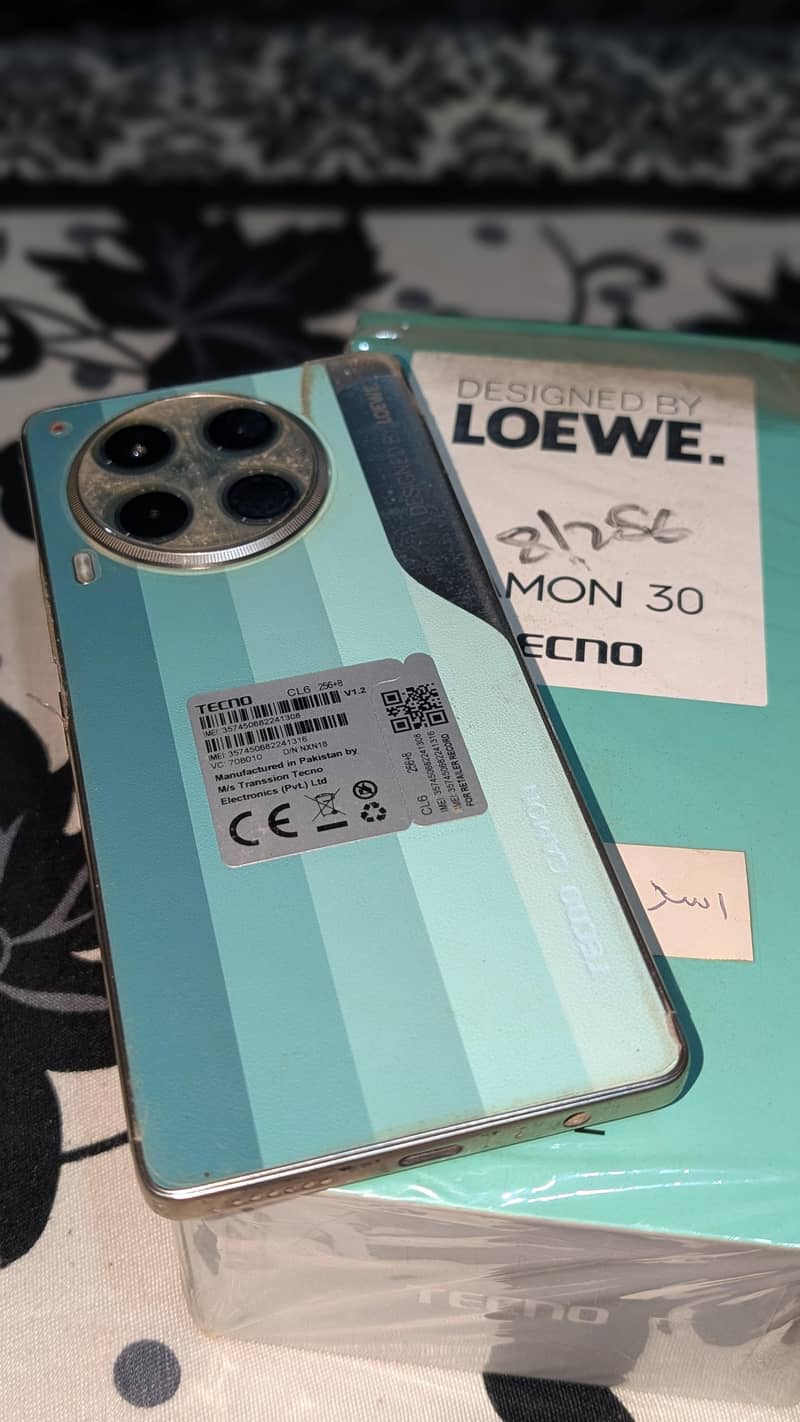 Tecno CAMON 30 0