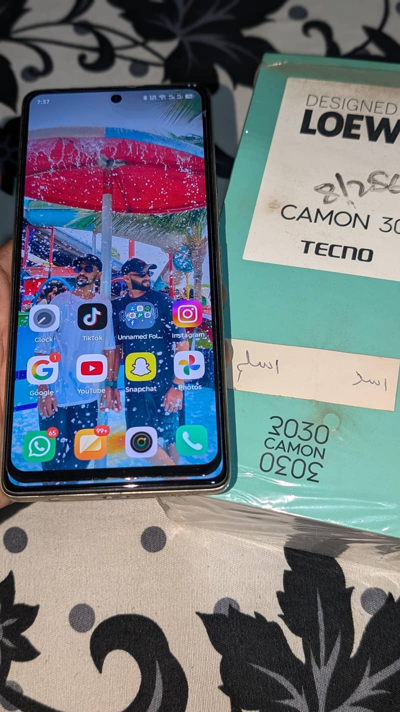 Tecno CAMON 30 1