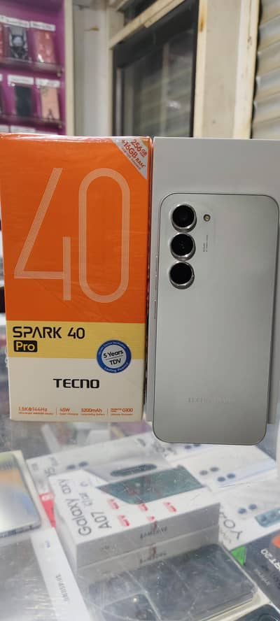 Tecno Spark 40 pro 8/256