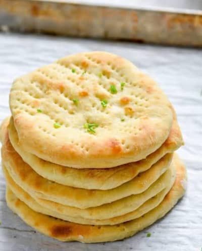 Nan Maker ki zarorat hai. Sada nan, pateeri, roghni nan.