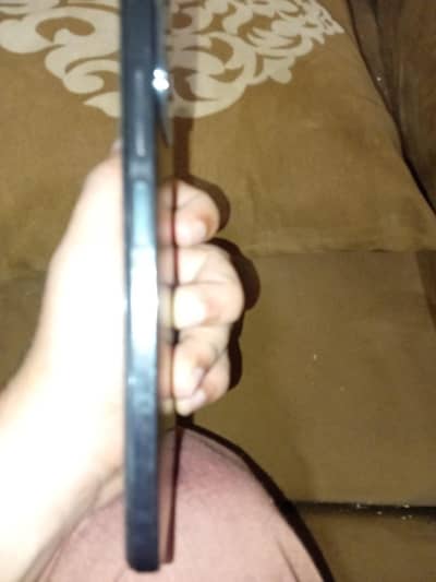 Vivo Y28