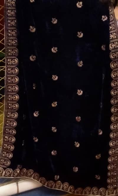 Velvet Shawl New