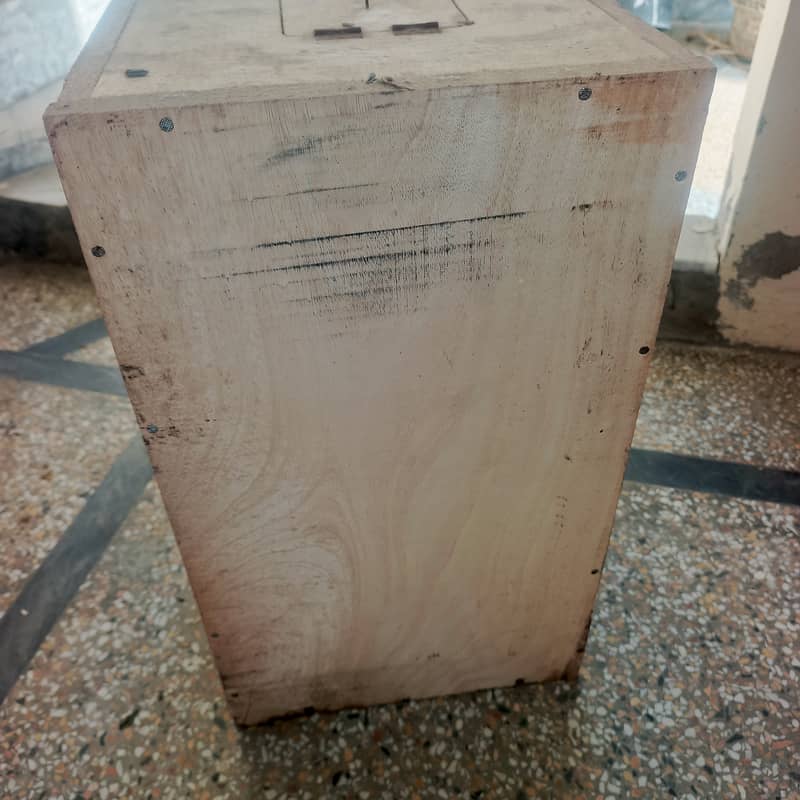 Raw  Breeding box 1