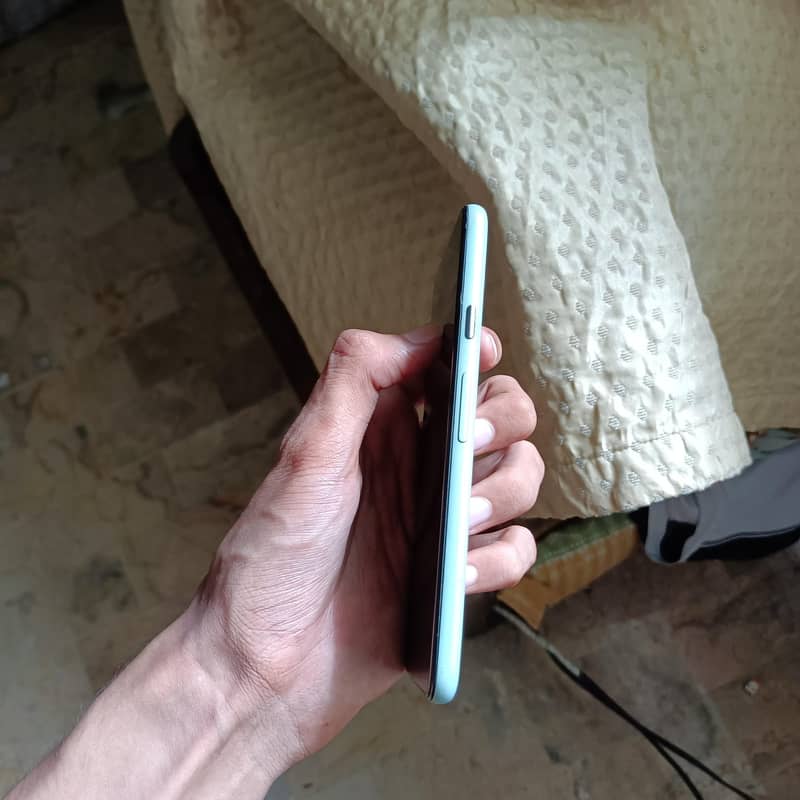 Google Pixel 5 3