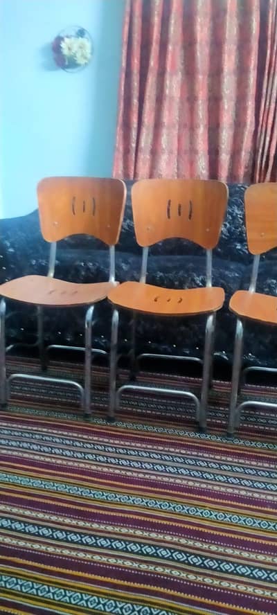 6 chairs
