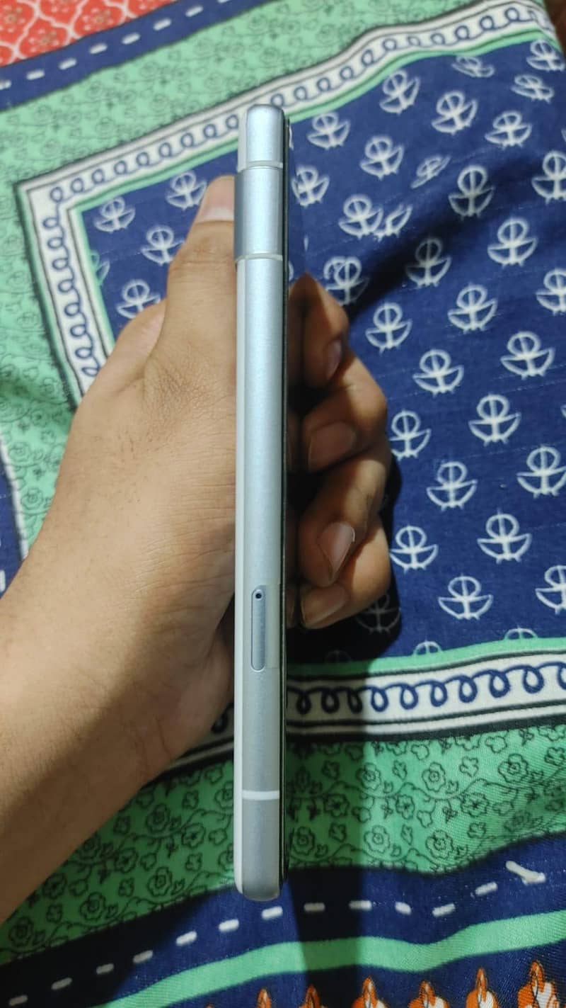 Google Pixel 7a 3