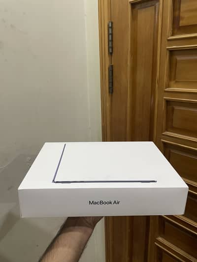 Apple MacBook Air M2 13.6” (2022) – Midnight