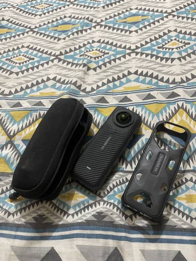 Insta 360 x4