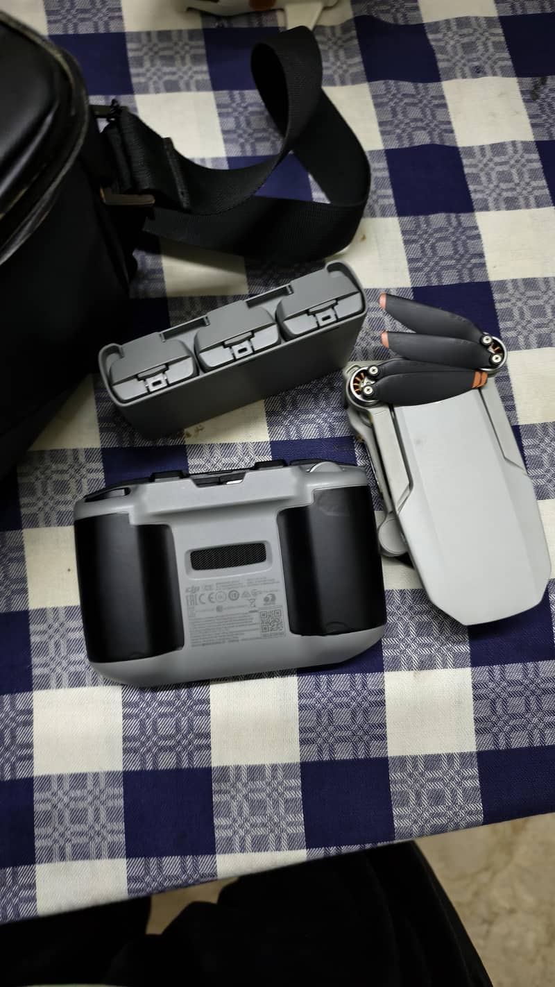 DJI mini 2 4