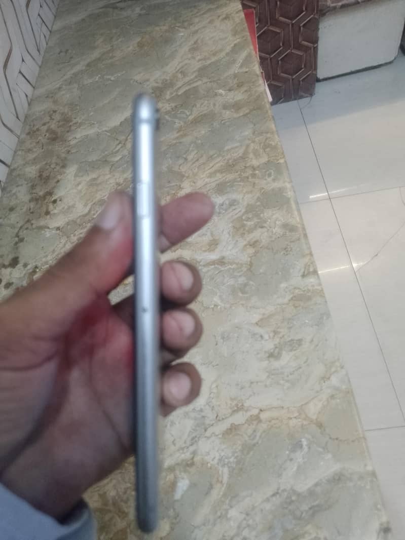Apple iPhone 6 3
