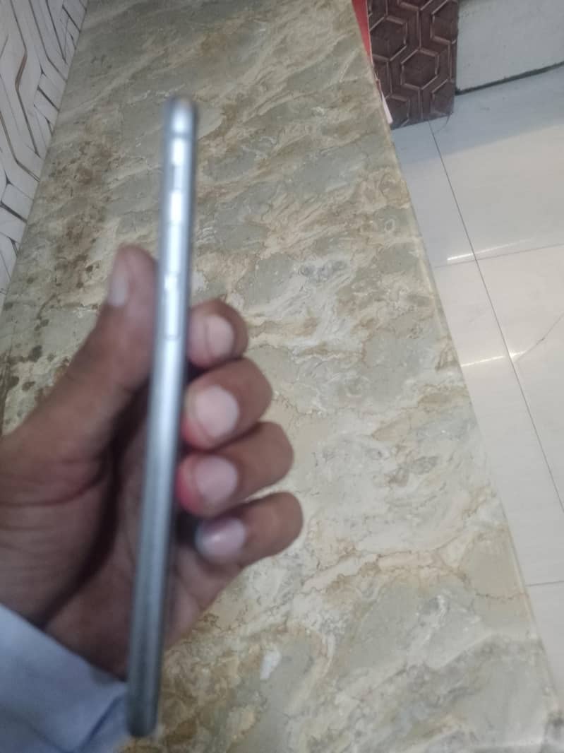 Apple iPhone 6 4