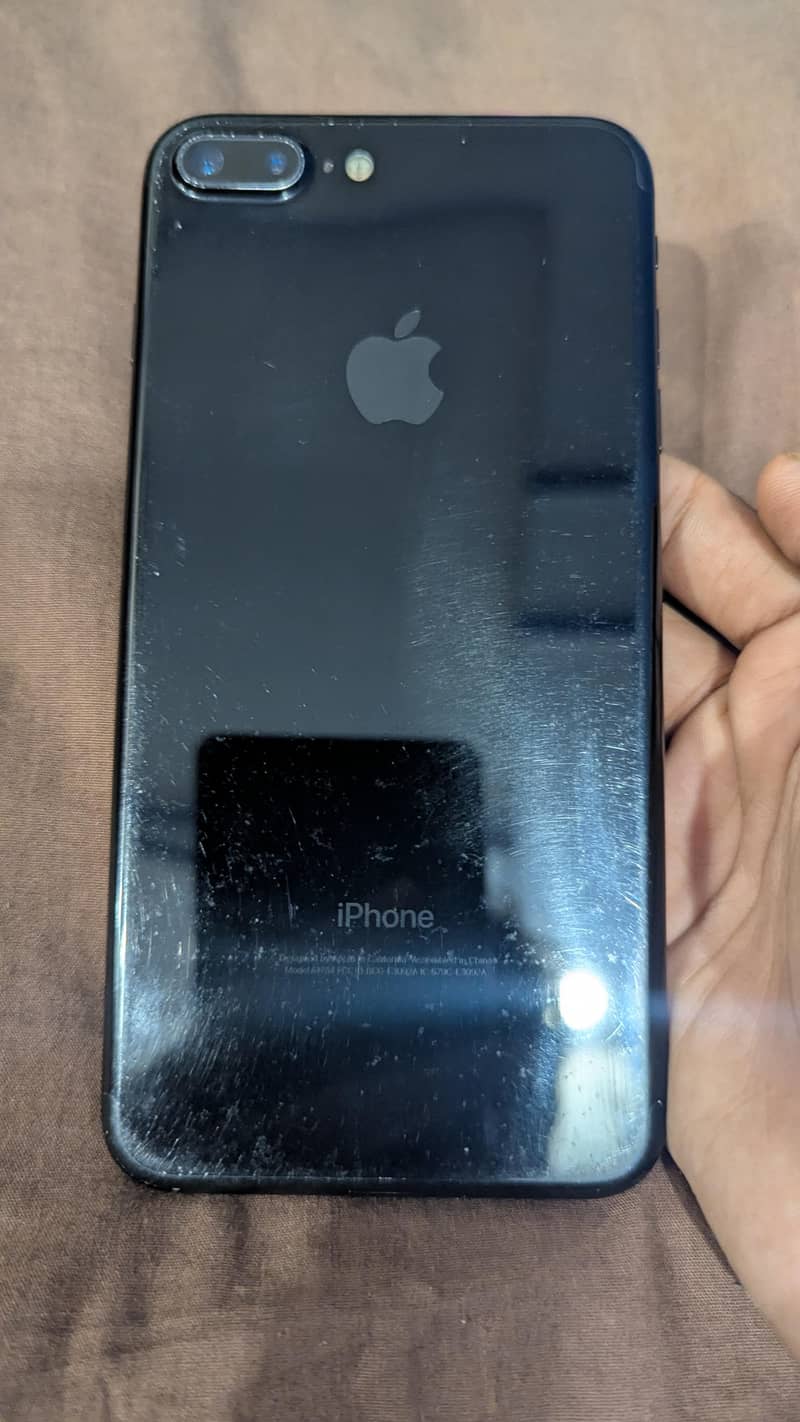 Apple iPhone 7 Plus 6
