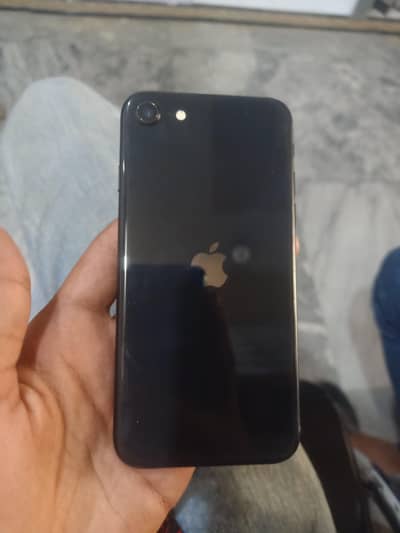 Apple iPhone SE