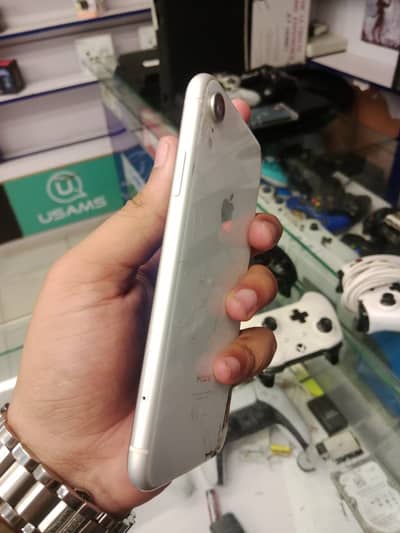 Apple iPhone XR