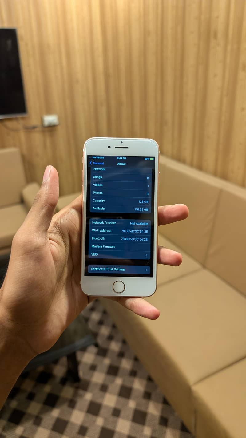 Apple iPhone 7 1