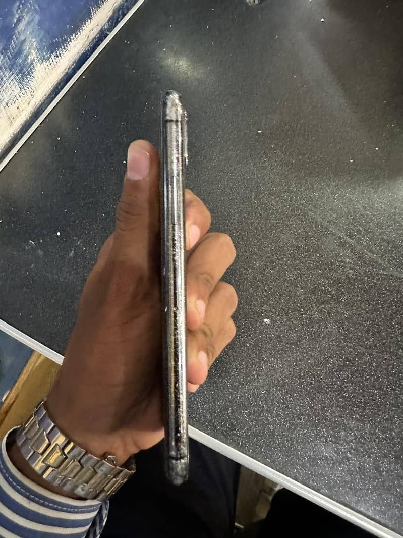 Apple iPhone X 2