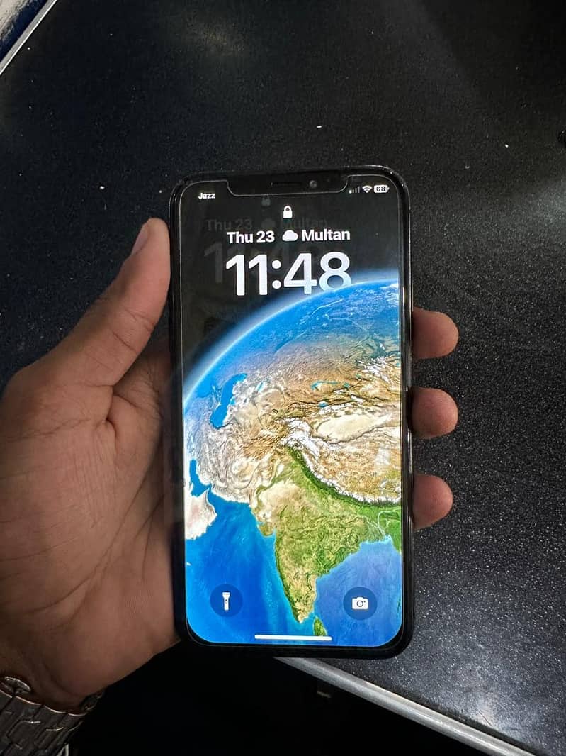 Apple iPhone X 5