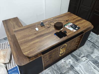 office table urgent sale
