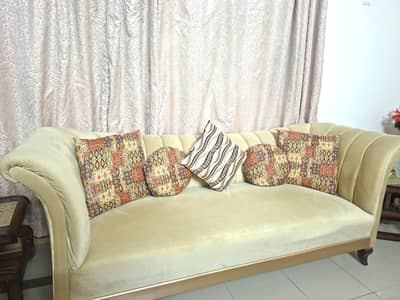 7 seater Sofa for sale in Rawalpindi near Saddar