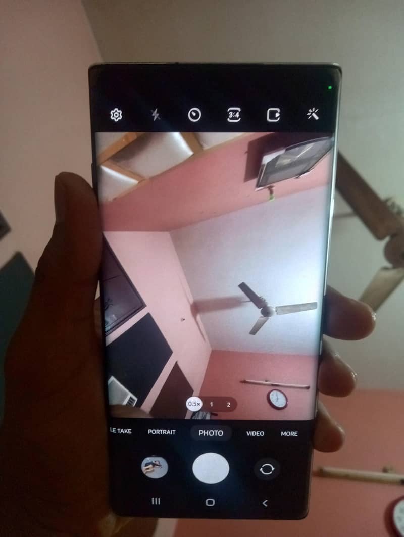 Samsung Mobile Note 10 Plus 6