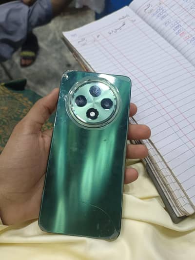 OPPO Reno12 F