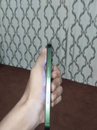 IPhone 13 factory unlocked 128gb for sale exchange possible only iphon