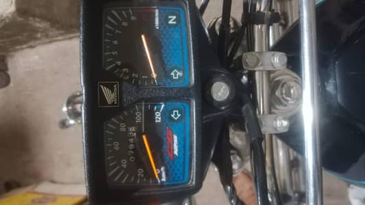 Honda 125 25-26 modle full ok good condition full documents with bio
