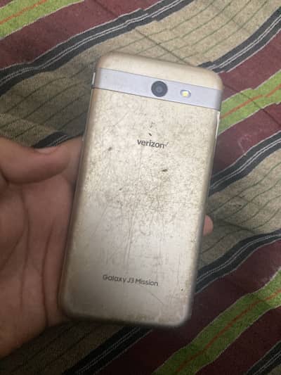 Samsung Mobile J3