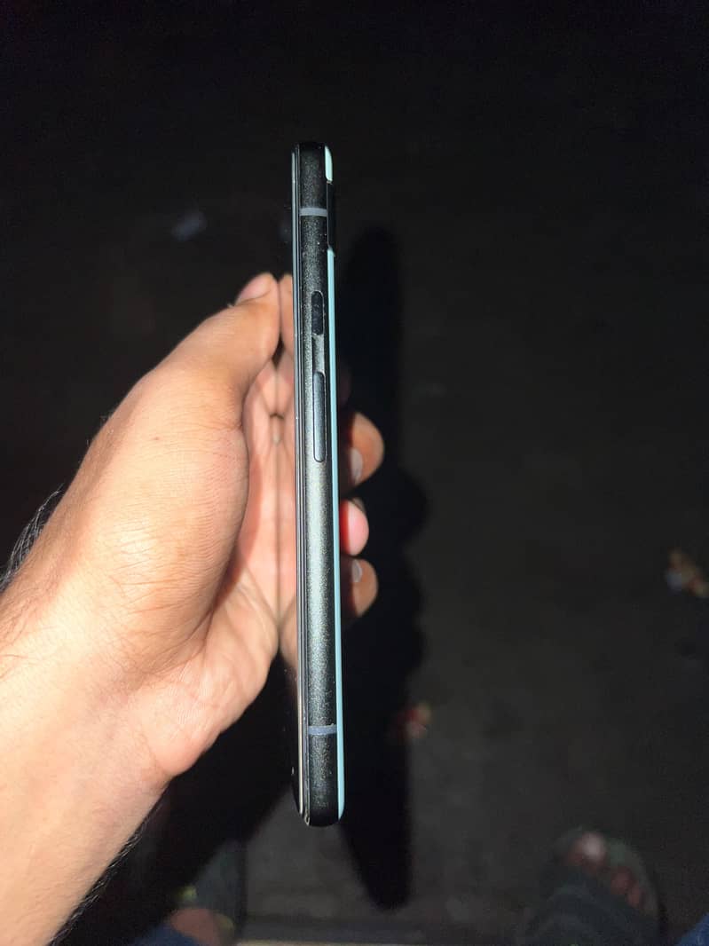 Google Pixel 6a 5