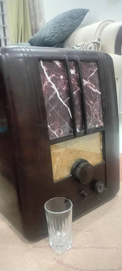 100 year old EKCO 1930s Radio With frame from owner 1940