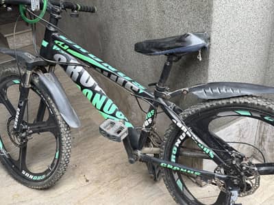 Slightly used imported cycle disc brakes and gears installed
