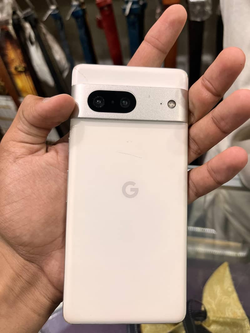 google pixel 7 4