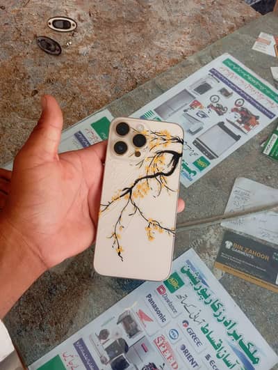 14 pro max mint condition non pta phn.  Genuine Phone. LLA Model.