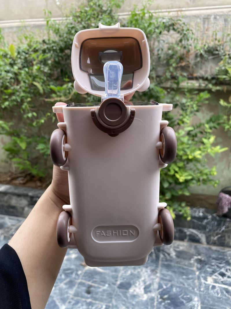 Bus bottle 0