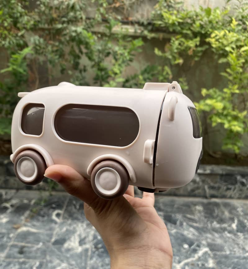 Bus bottle 1