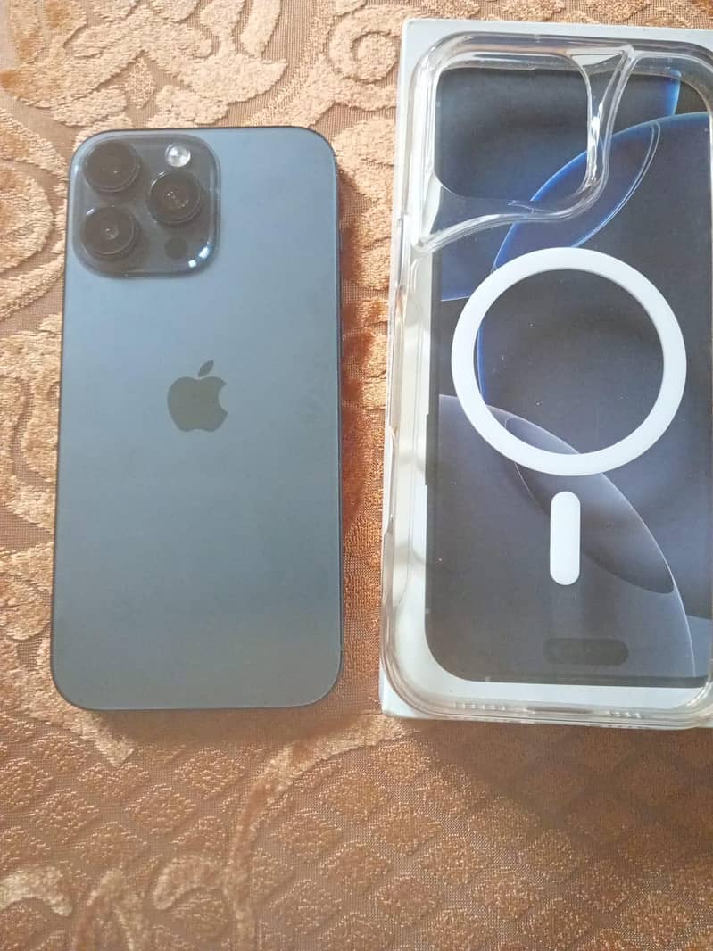 Apple iPhone 13 7
