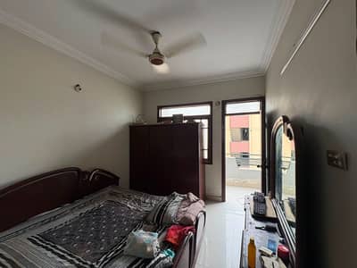 3 Bed DD West Open Flat for Sale (NOT FOR BANK LOAN)in Karachi University Society | Lift & Gas Available