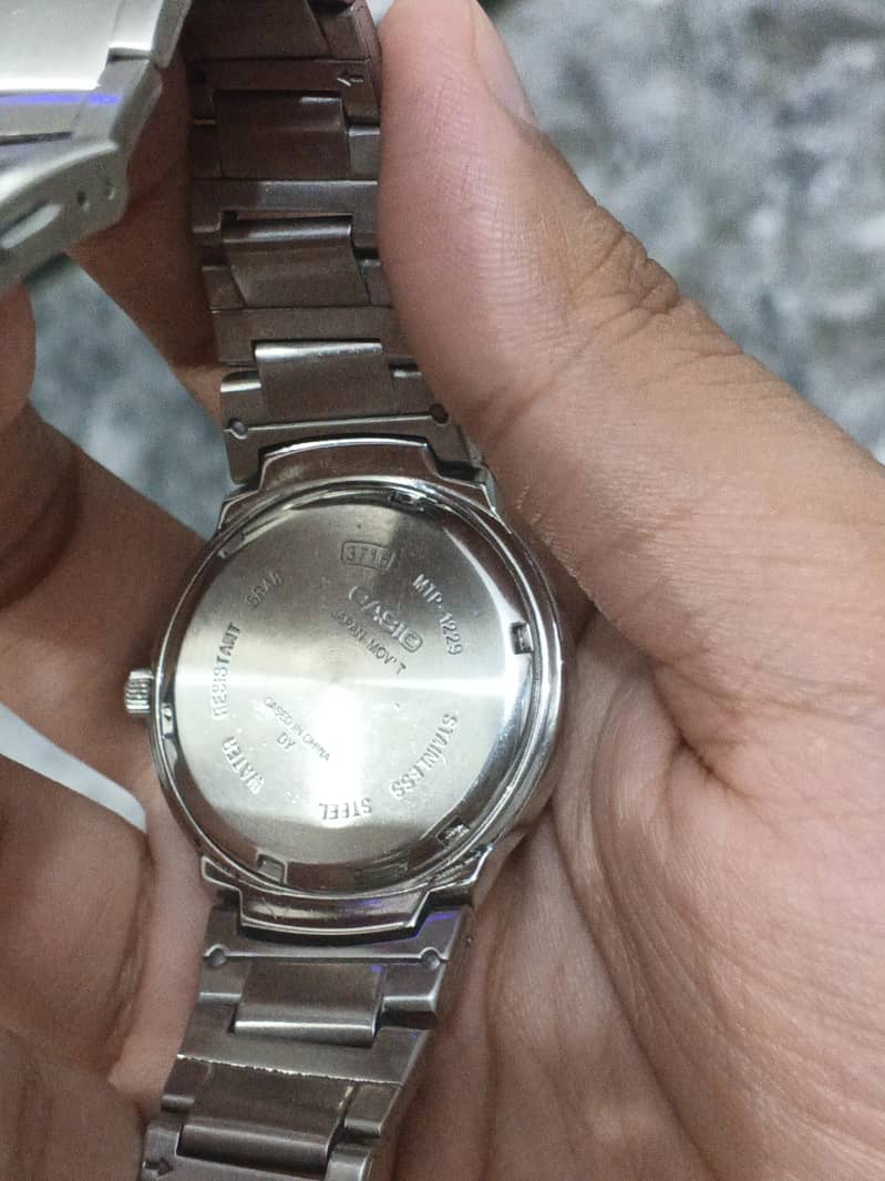 Casio watch 1