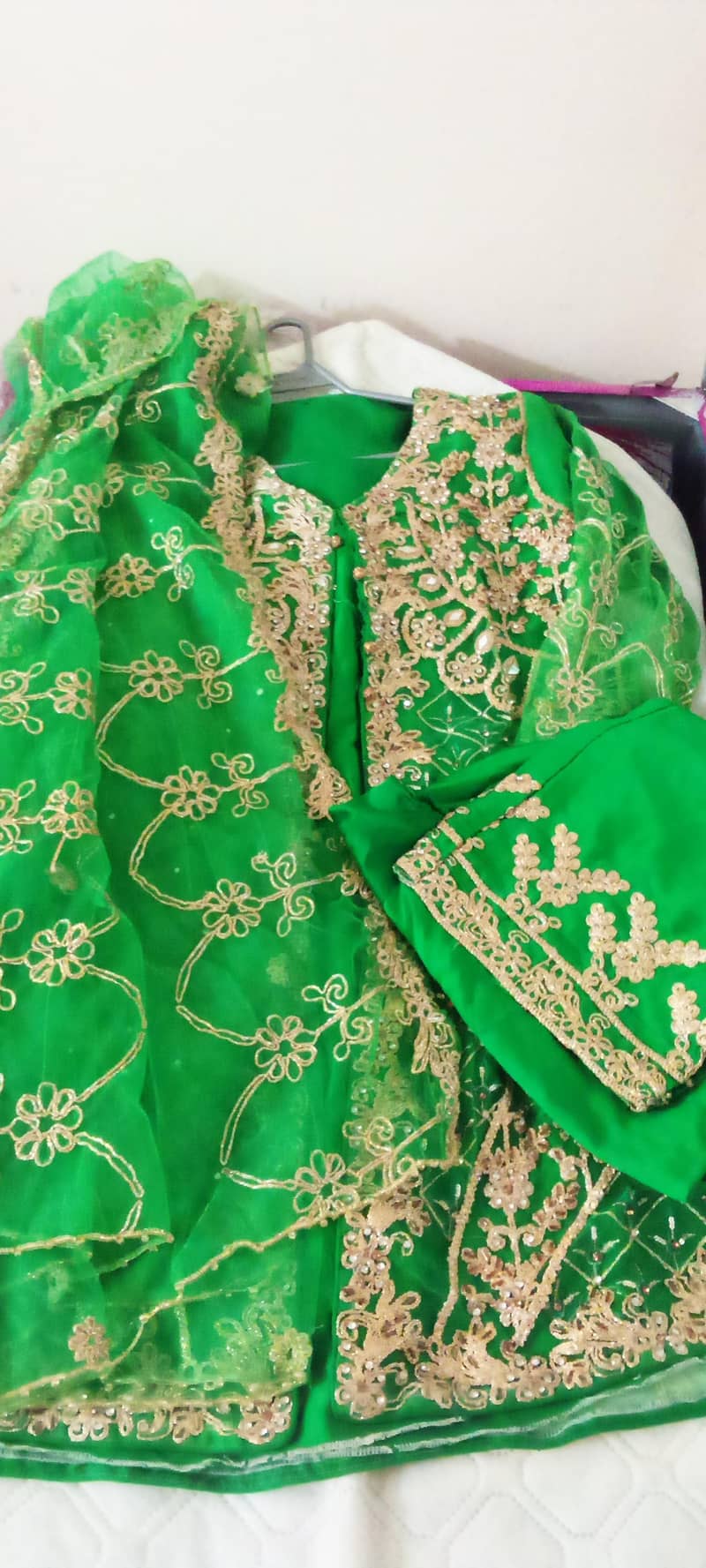 Rs 2500 0