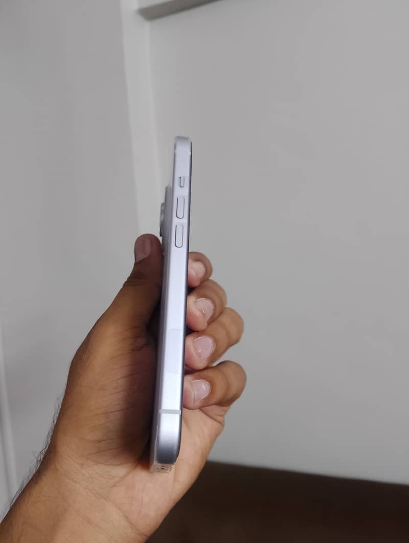 Apple iPhone 15 3