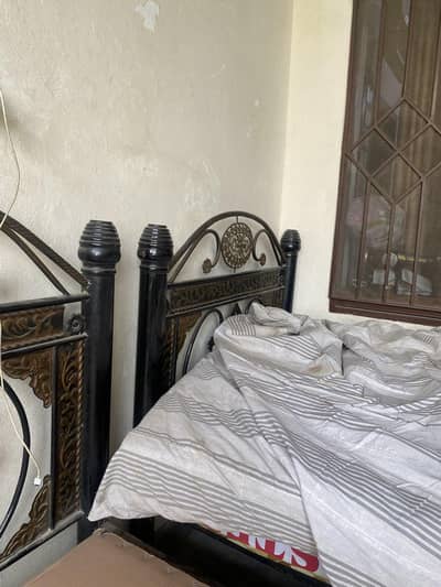2 single beds for sale