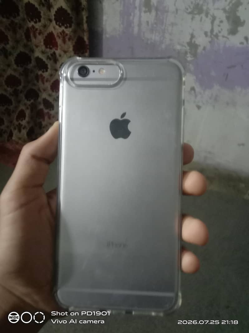 Apple iPhone 6 Plus 2