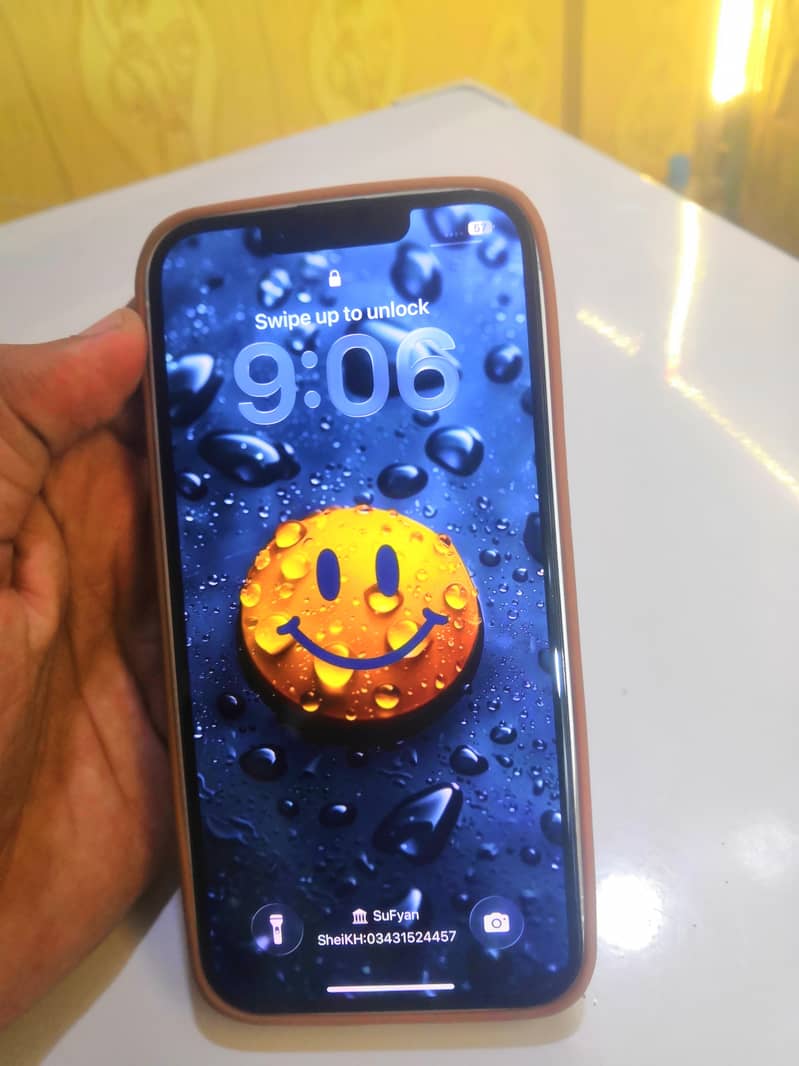 Apple iPhone 14 3