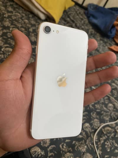 Apple iPhone SE