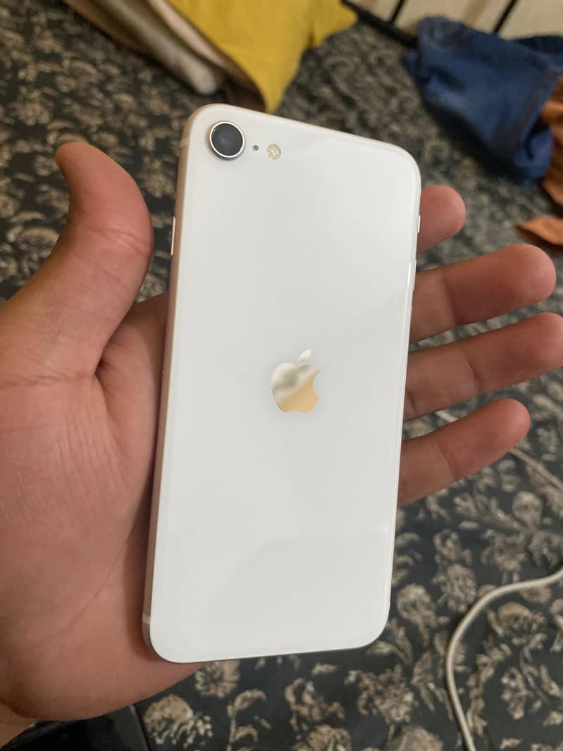 Apple iPhone SE 0