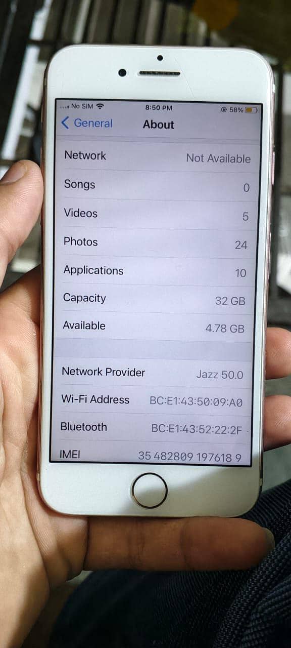 Apple iPhone 7 4