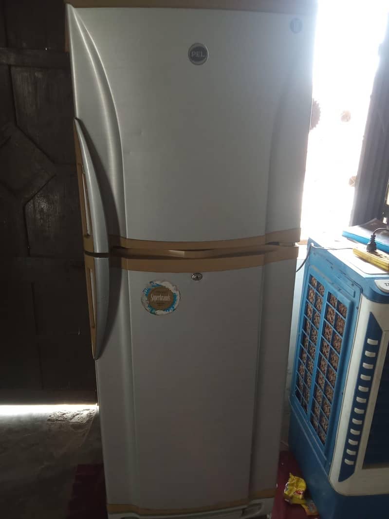 pell fridge 0