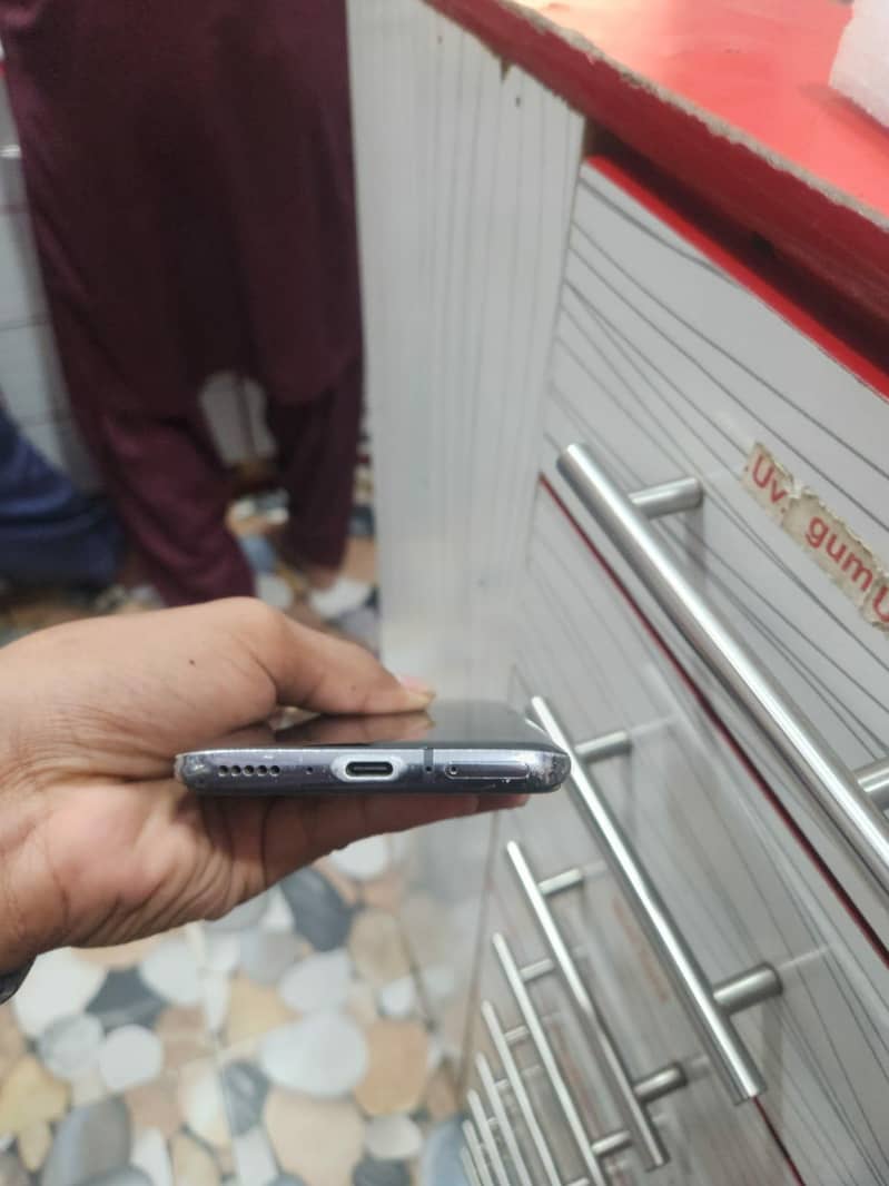 One Plus 7 Pro 4