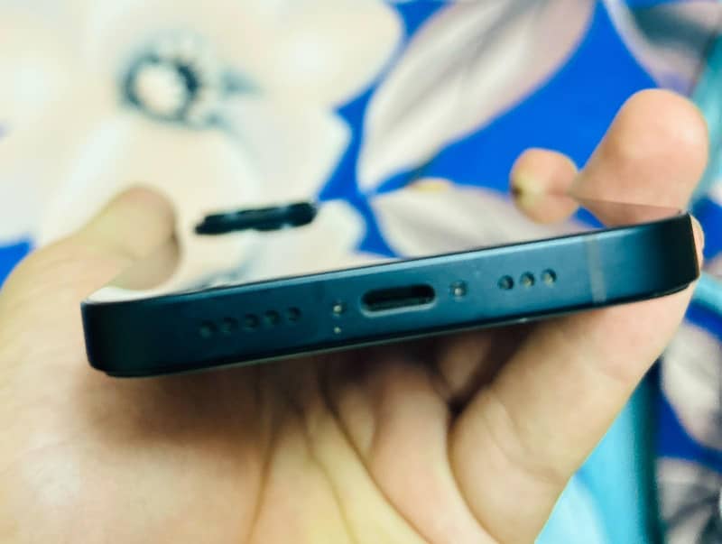 Apple iPhone 14 (urgent sell) 5